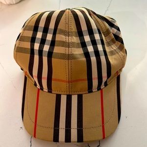 Burberry kids baseball cap